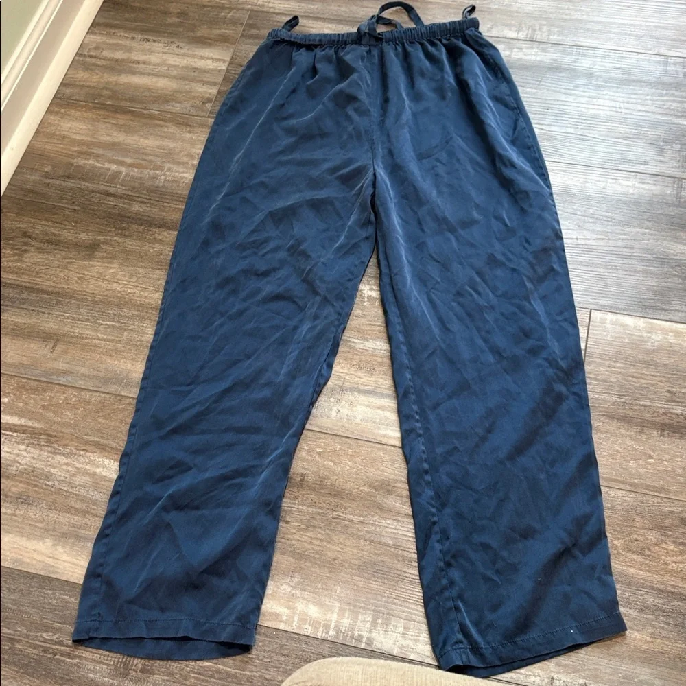 SLIPINTOSOFT 100% Silk navy blue pajamas loungewear set small